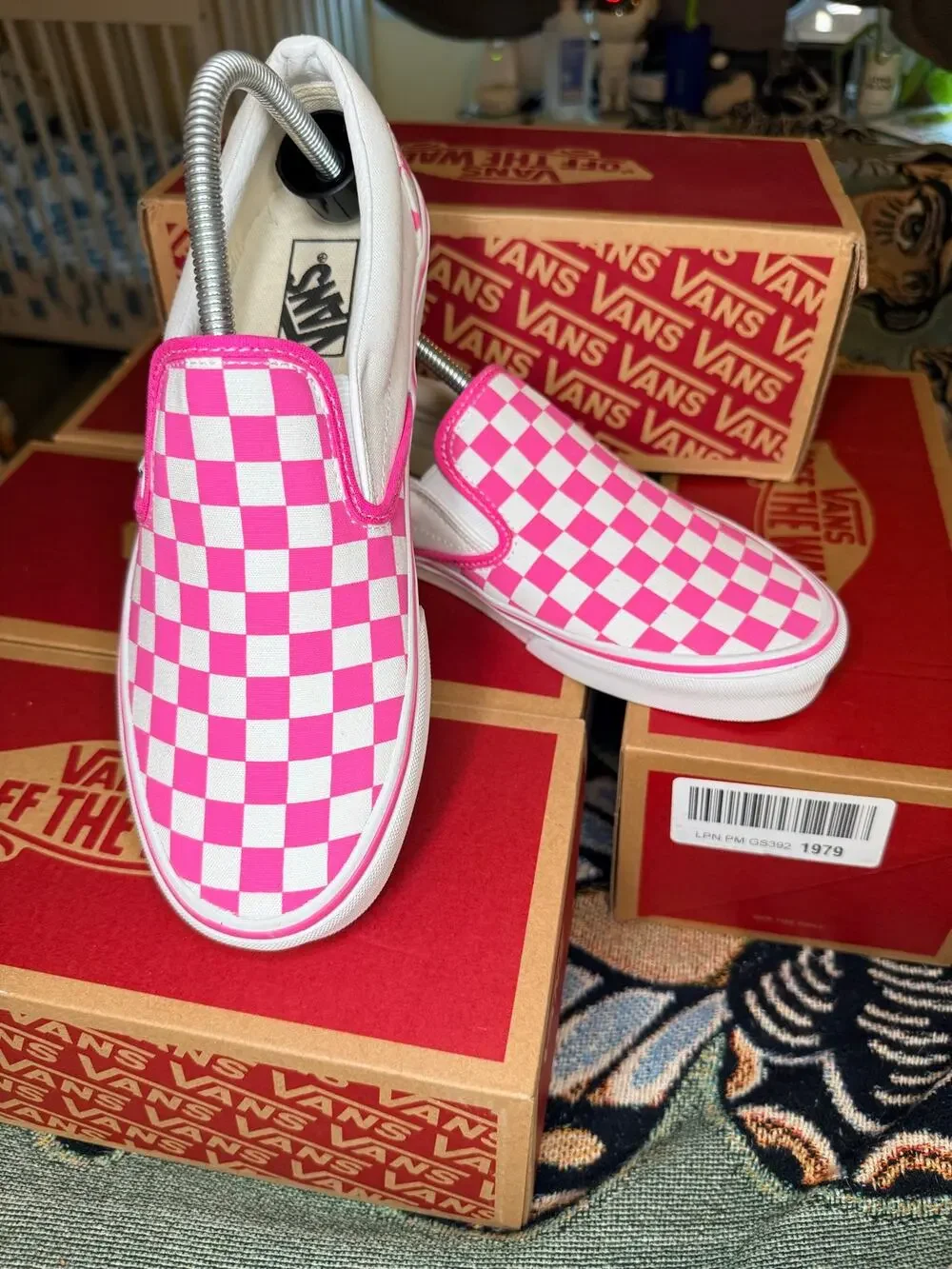BRAND NEW Vans Slip On Pink/White Men 8/Women 9.5